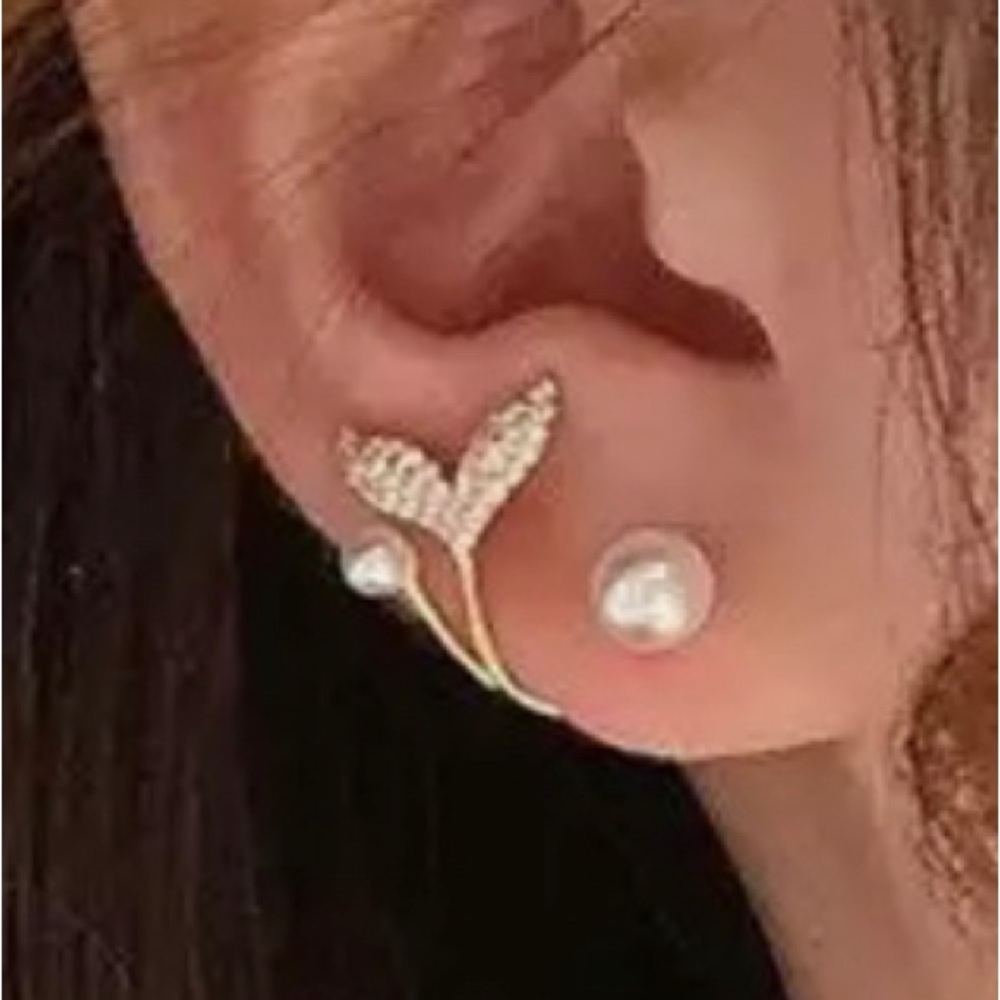 New Gold Plated Pearl Mermaid Stud Earrings